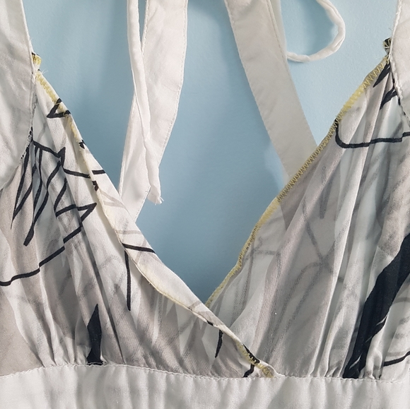 Hurley white summer sundress with POCKETS - Picture 3 of 11